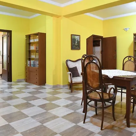 La Maison Des Voyageurs Scilla